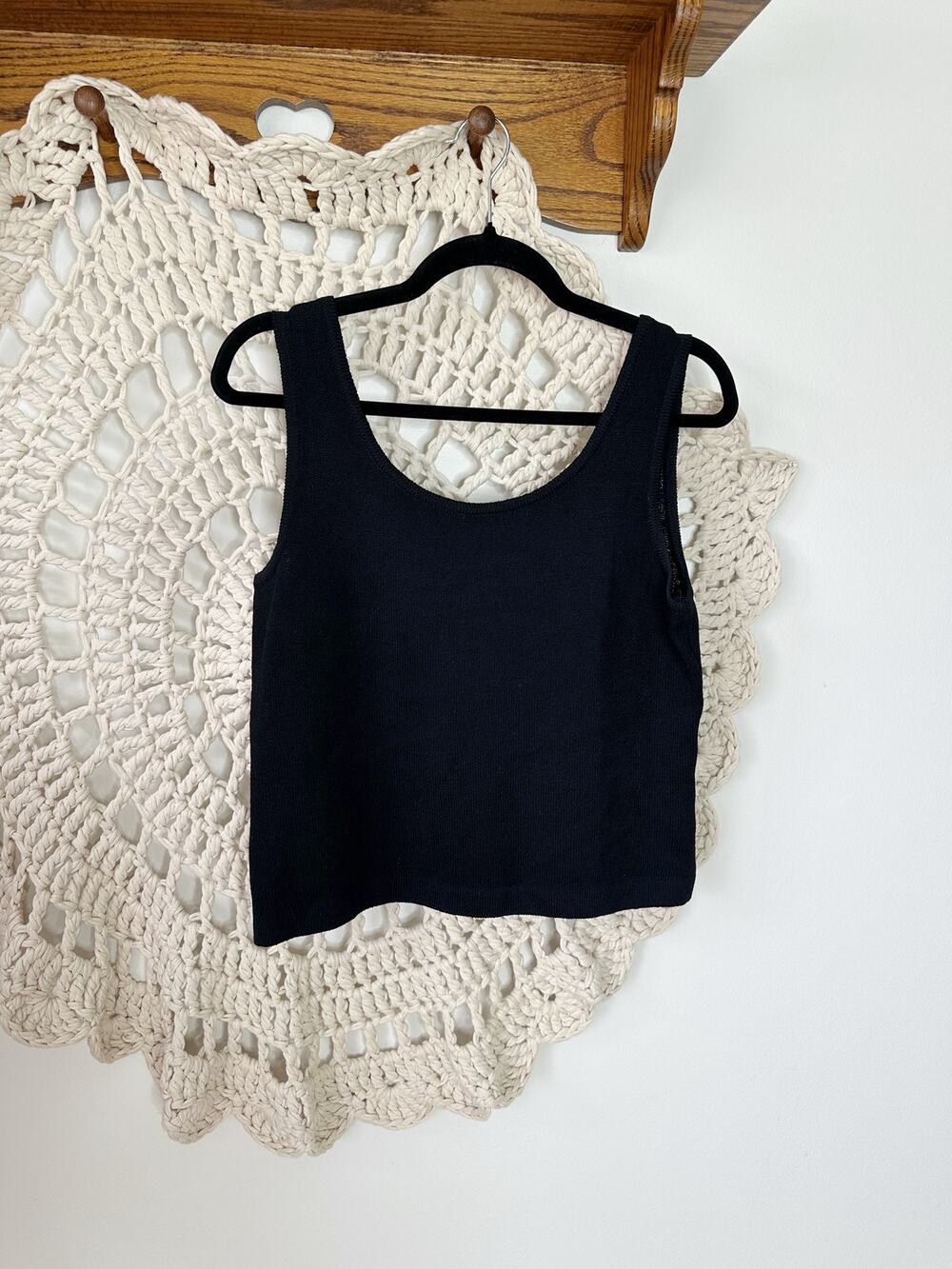 St John Basics Santana Knit Black Tank Top Size Small Petite